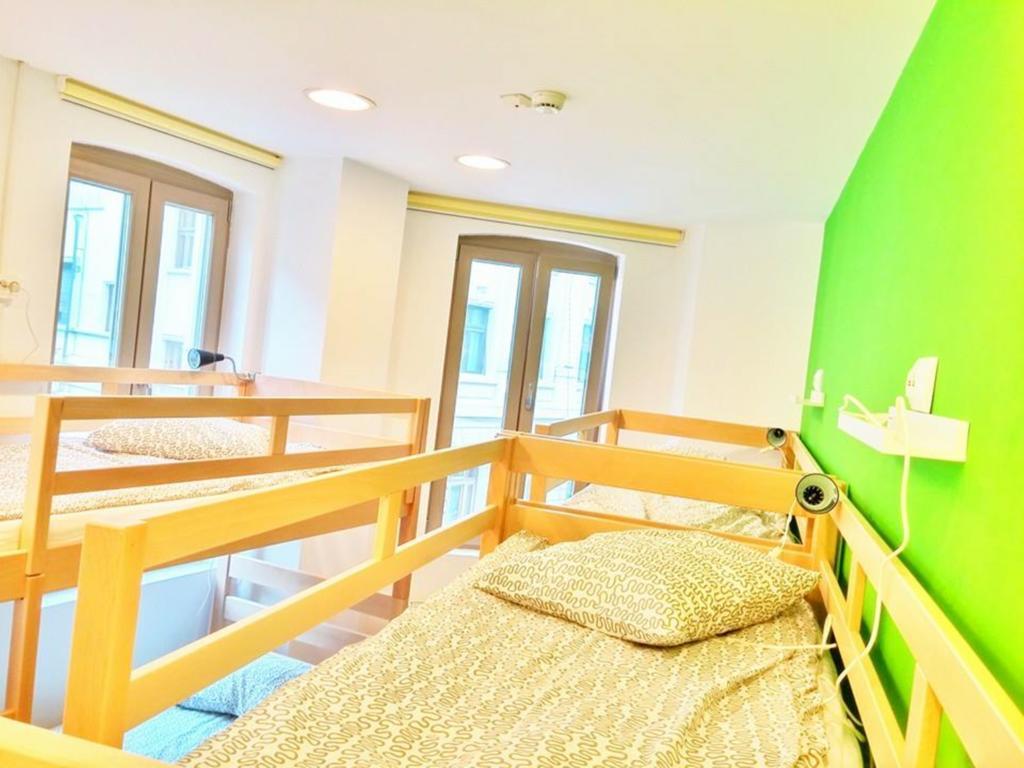 בוקרשט Pura Vida Sky Bar & Hostel חדר תמונה