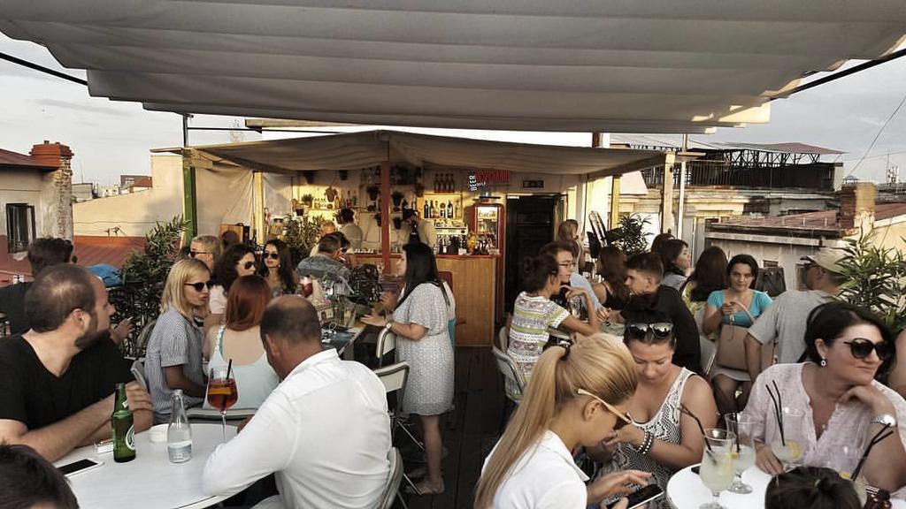בוקרשט Pura Vida Sky Bar & Hostel מראה חיצוני תמונה