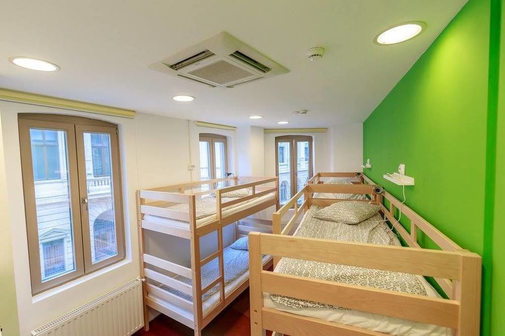 בוקרשט Pura Vida Sky Bar & Hostel מראה חיצוני תמונה